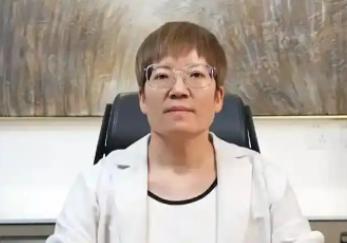 胖东来内部细节：于东来几乎删光所有员工和高管的微信，能直接联系他的人一只手数得过