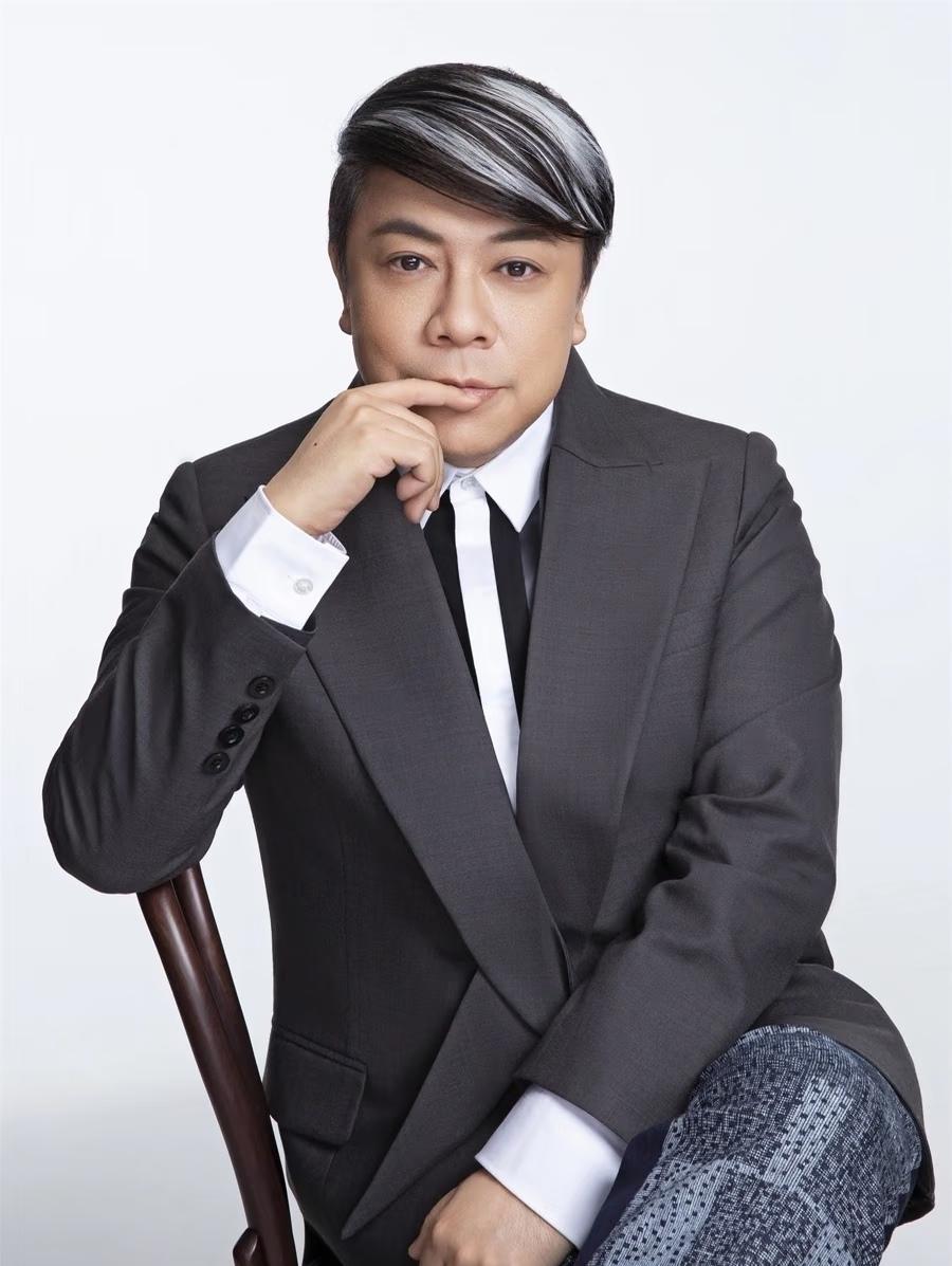 面相是不会骗人的，
蔡康永就是个例子，
他这样的样貌，按老一辈的说法，一看就是非