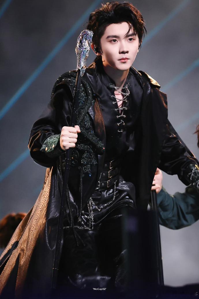 马嘉祺the greatest show马嘉祺solo 马嘉祺的solo舞台太绝