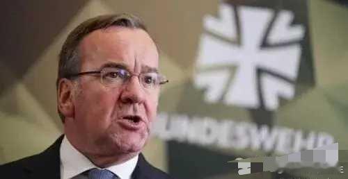 海外新鲜事 德国国防部长鲍里斯·皮斯托利斯表示，德国必须成为一个“准备战争”的国