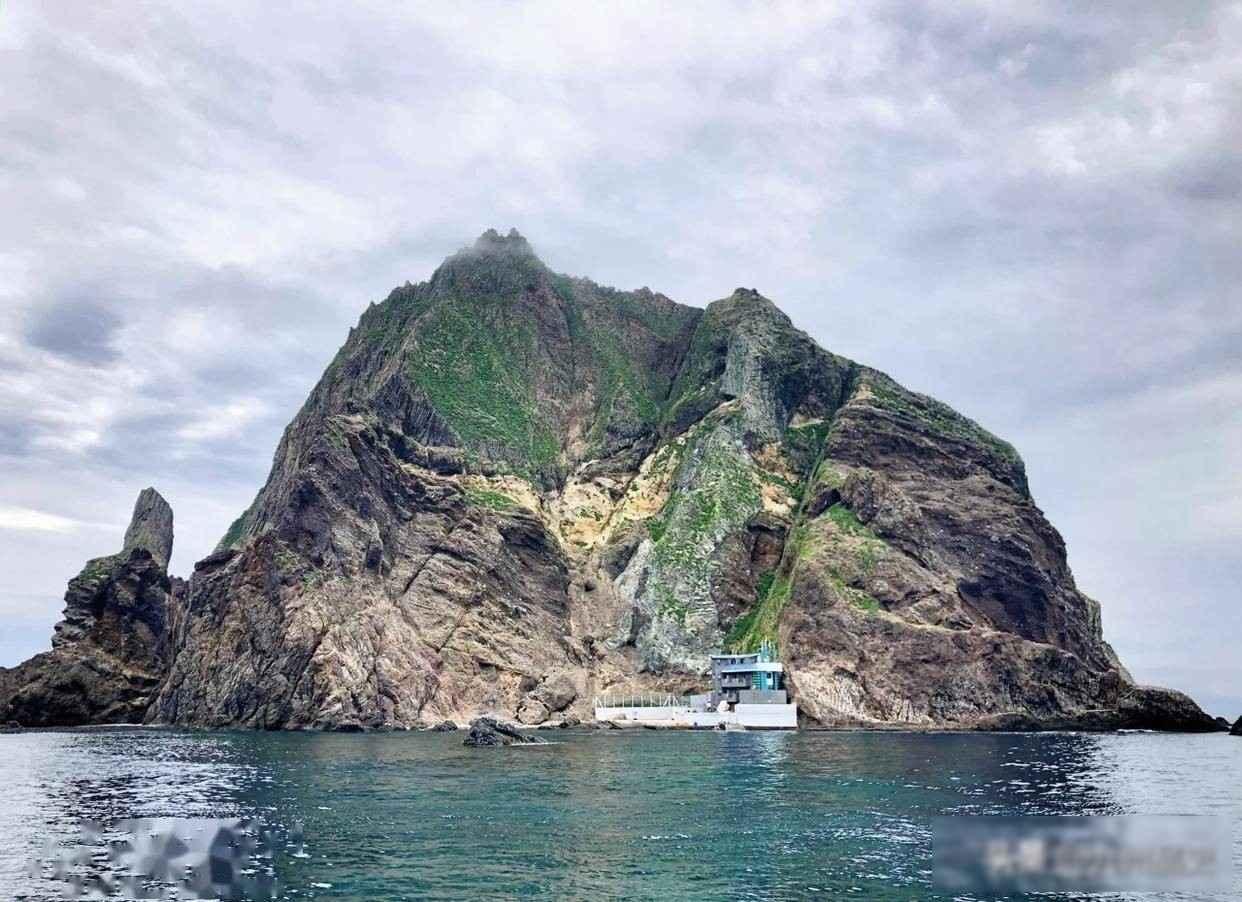 高市早苗病倒了，外交火药桶炸了，东北亚突然安静得可怕

3月12号下午，日本众议