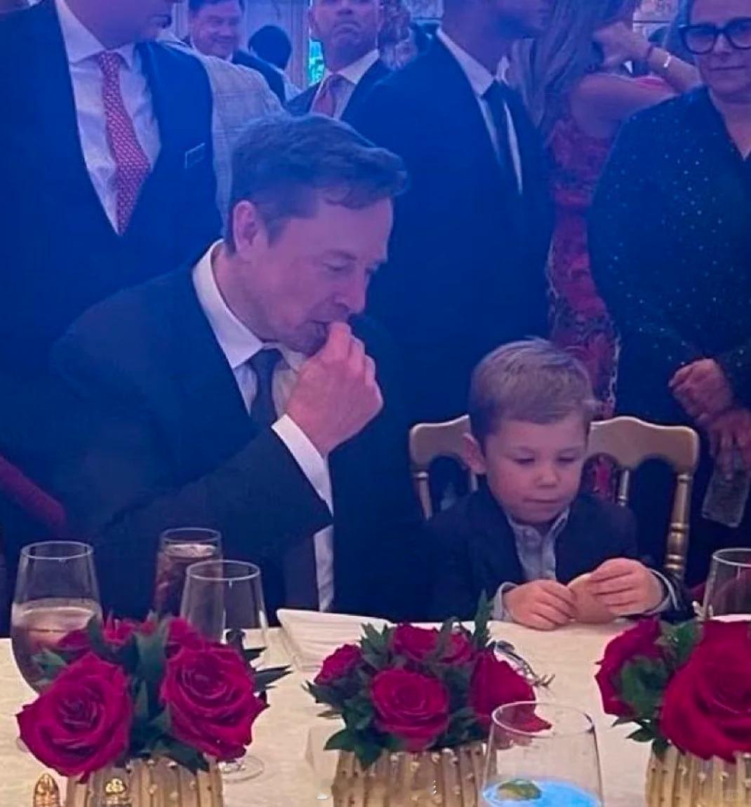 “人们有时会感到困惑，他们认为经济就是金钱。金钱是交换商品和服务的数据库。金钱本