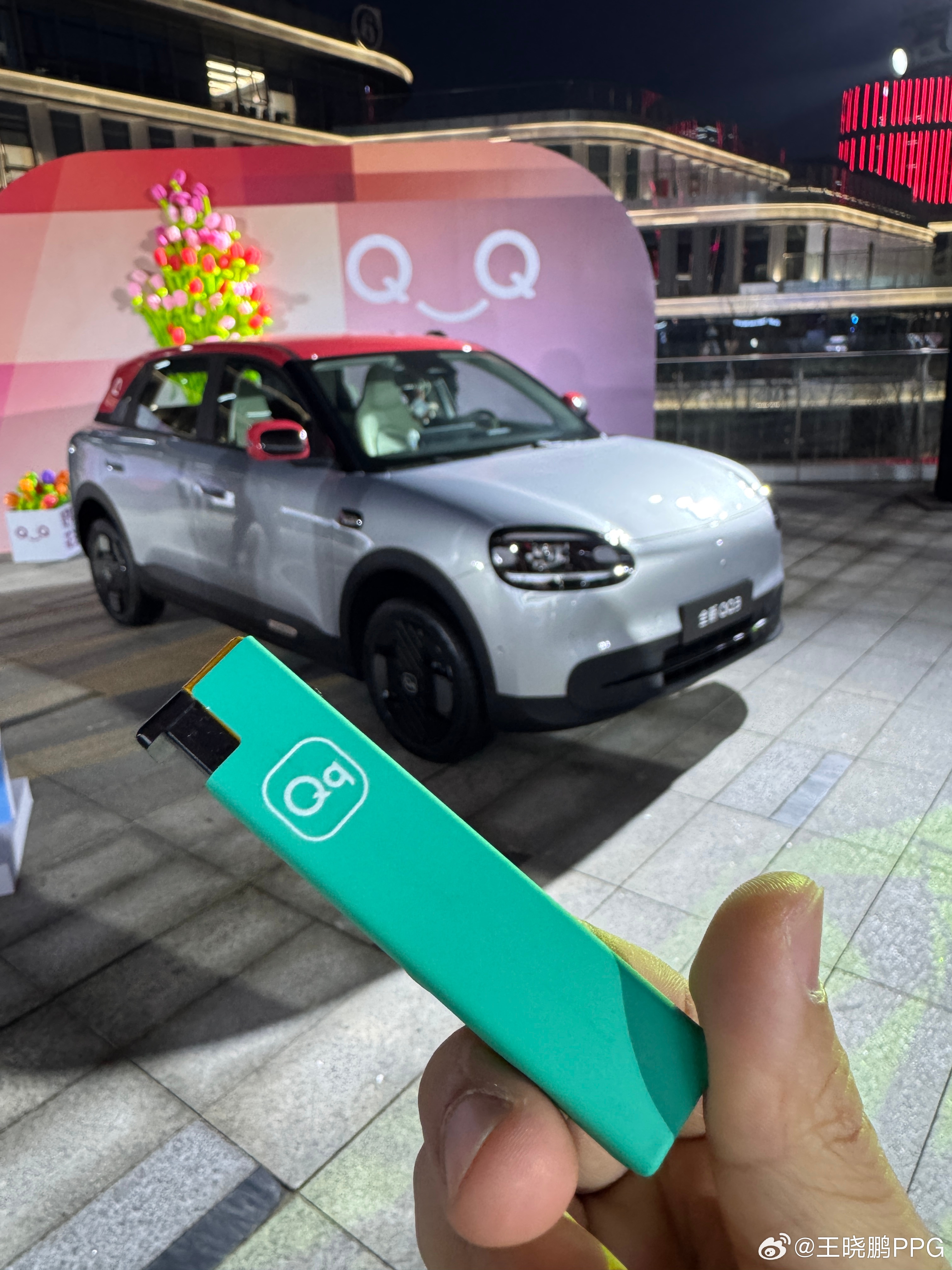 瑞子每次都给定制打火机然后坐火车又不查你打火机我办公室里一堆瑞子打火机了 