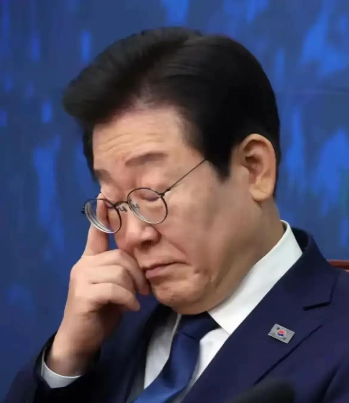 快报，快报
韩国传来消息
11月9日，一则坏消息从韩国全罗南道可居岛附近海域传来