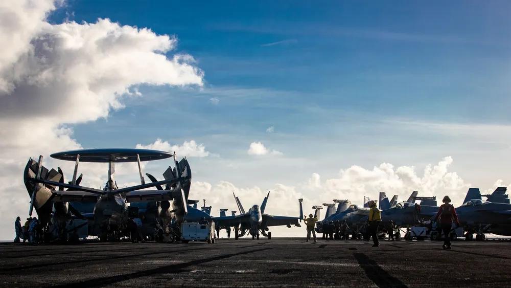 2026年1月5日，隶属于美军第87攻击战斗机中队的舰载机，在加勒比海航行时，滑