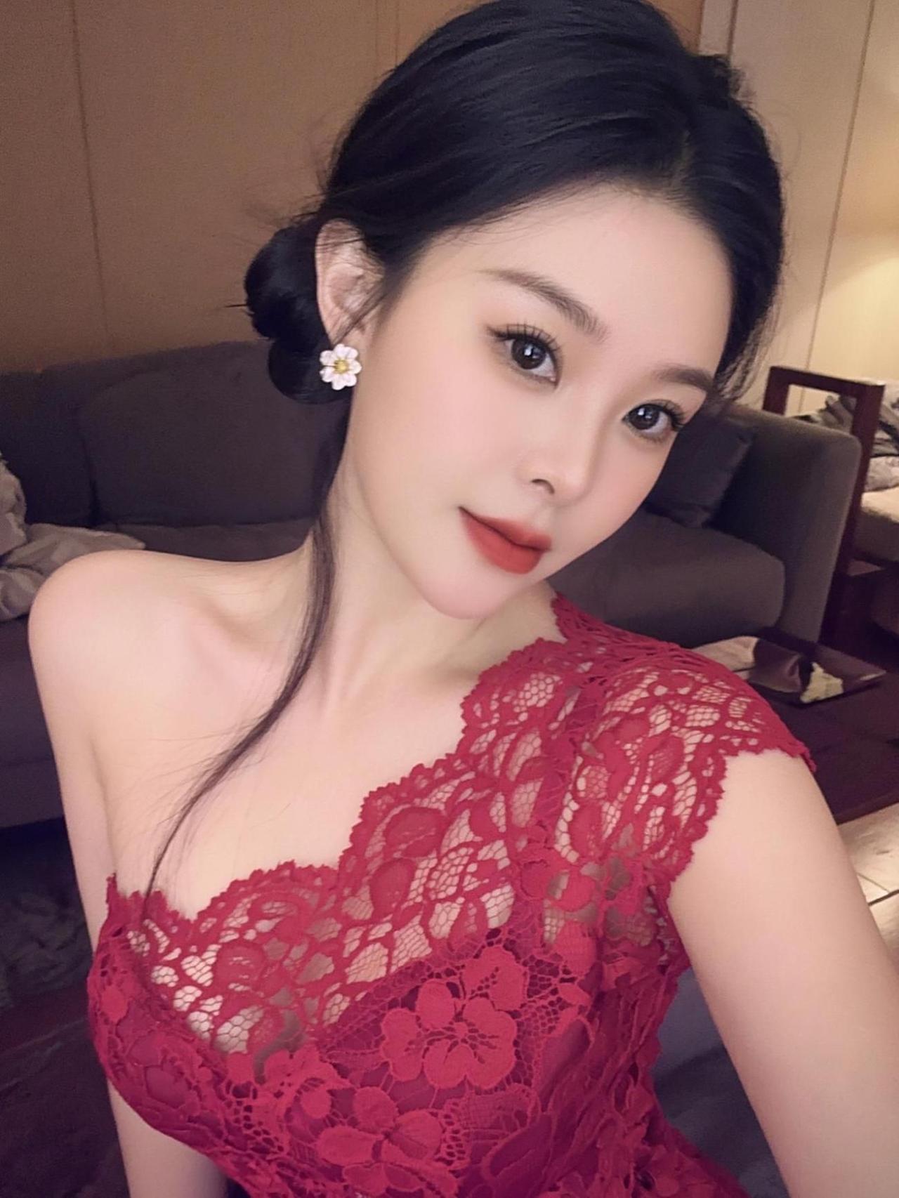 亮，30岁的你漂亮，不是30岁漂亮，是你很漂亮，长得漂亮是优势，活得漂亮才是本事