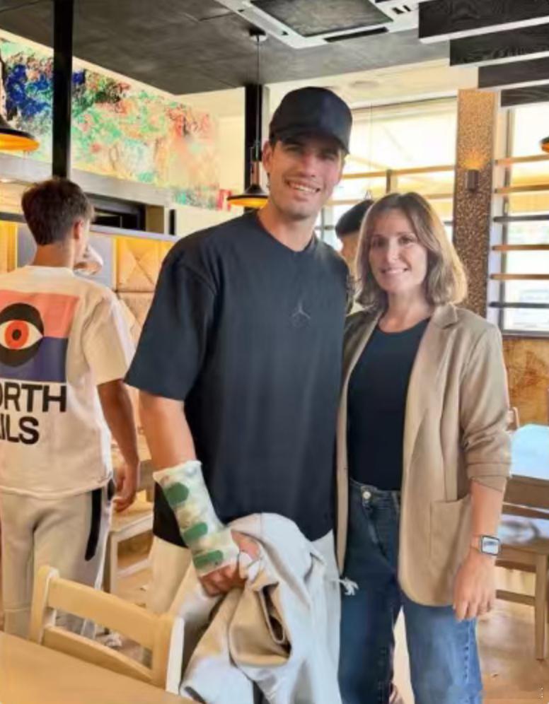 阿卡手腕那么严重吗红土撒野季