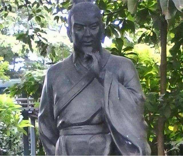 古代有一种审讯贪官的方式，不动刑不逼问，贪官自己把账目原原本本全交出来了。

审