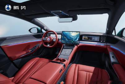 腾势还是相当听劝的，网友们的建议几乎是照单全收

图1、2是新款Z9GT的内饰，