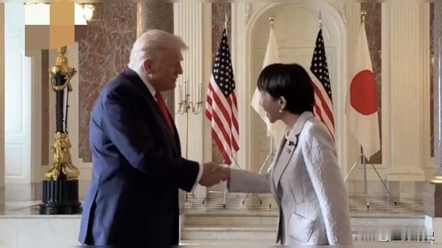 懂王这次访日之旅可谓是不虚此行，为何这样说呢？因为刚刚上台的日本首相屁股还未坐热