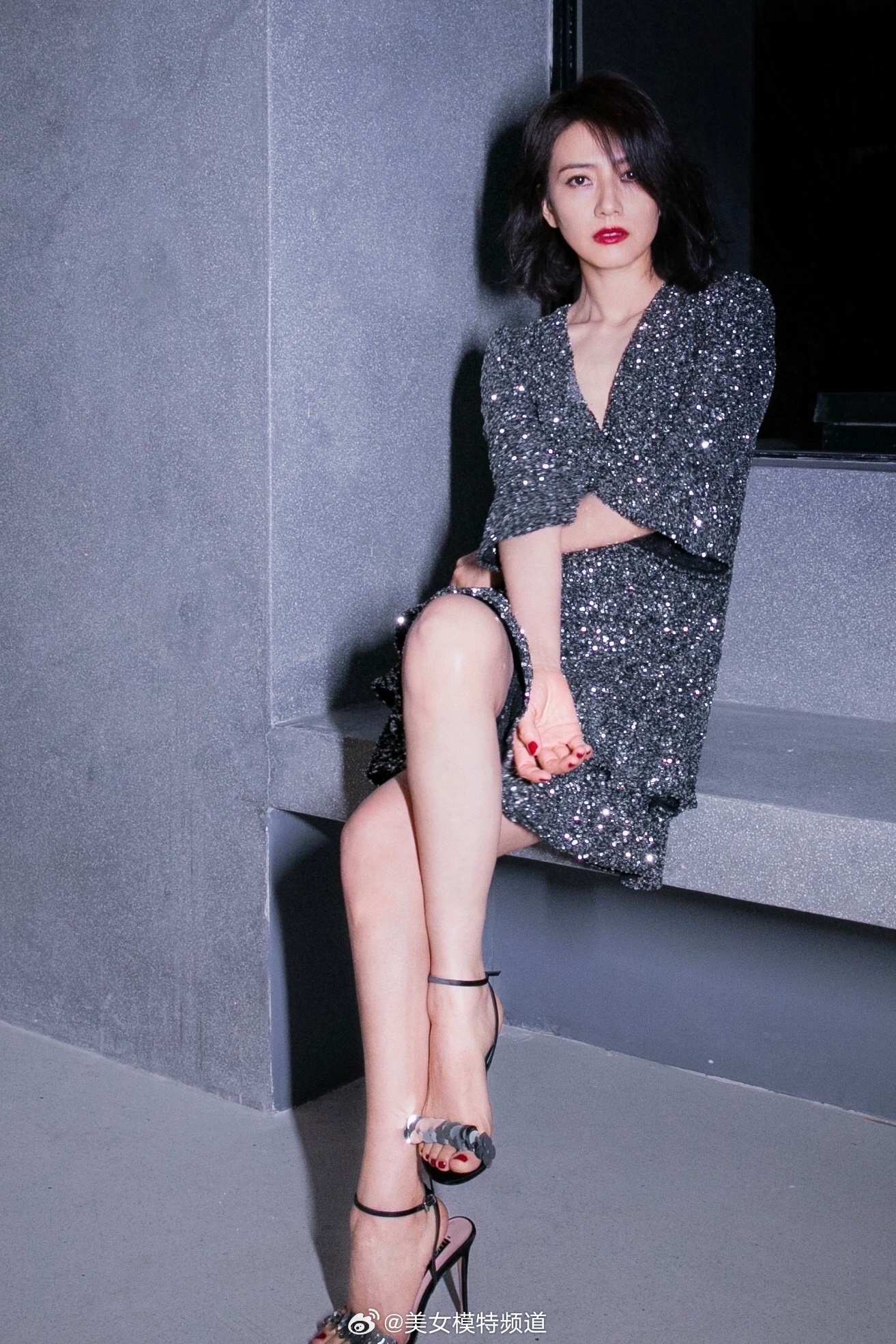 高圆圆近期美腿妆造精选 ​​​