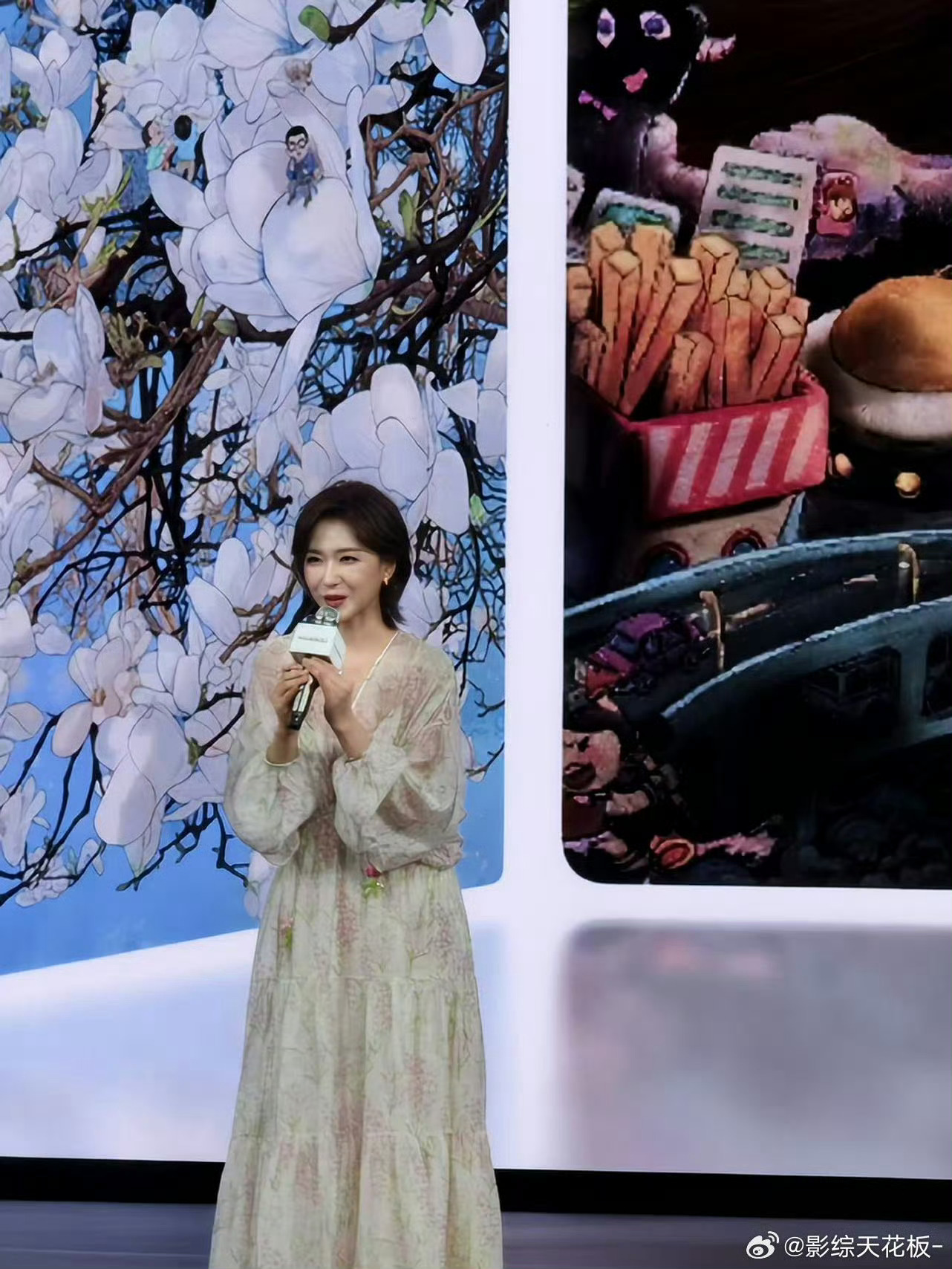 万茜唐宫仕女图万茜笔下的小世界东方美学遇上数字绘画太绝了！万茜现场手绘唐宫仕女，