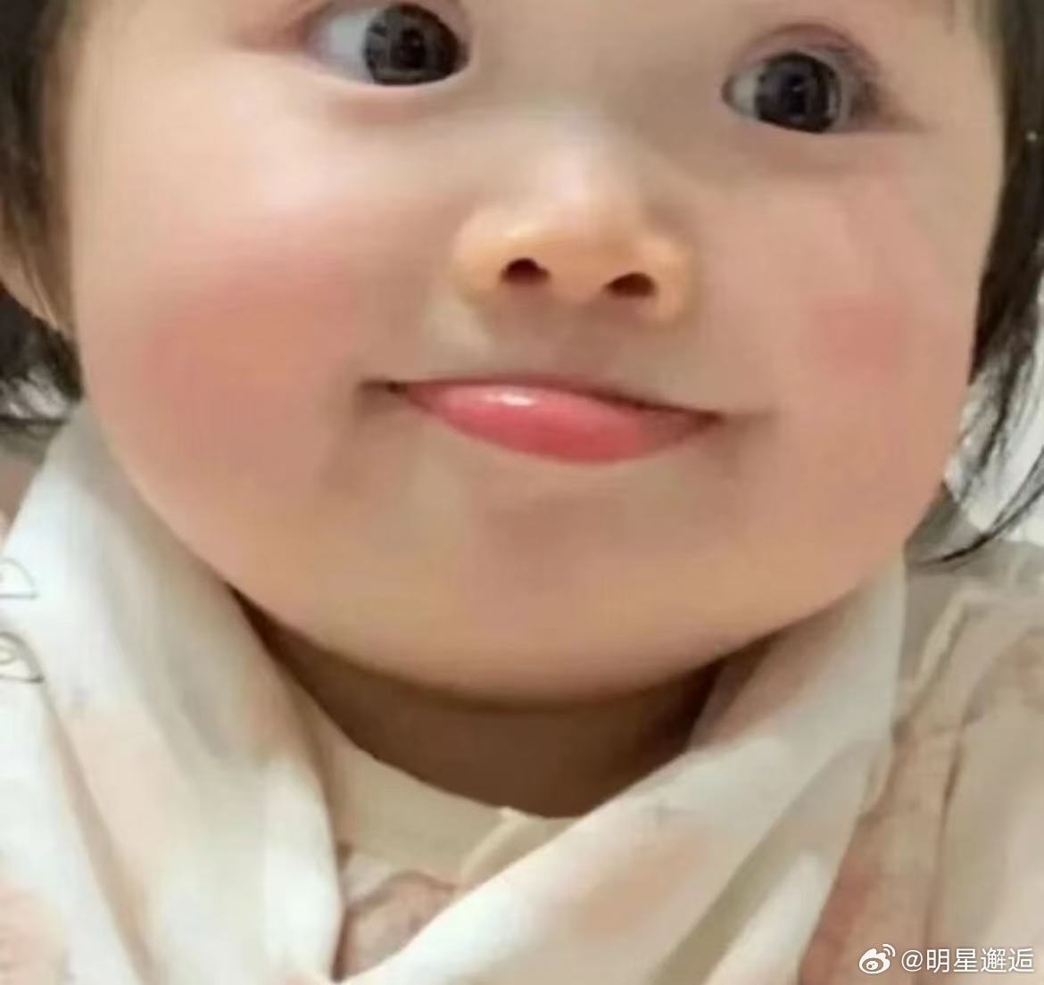  深圳落地机器人上门保洁服务 真的被暖到！机器人搭子上线，阿姨告别孤军奋战。生活