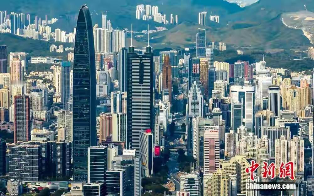 为何说人这一辈子一定要去一趟深圳深圳是改革开放的奇迹之城，创新活力与城市魅力并存