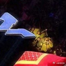 9月12日，一张亚奥理事会放出的宣传海报，瞬间在乒乓圈炸开了锅！海报上，樊振东、