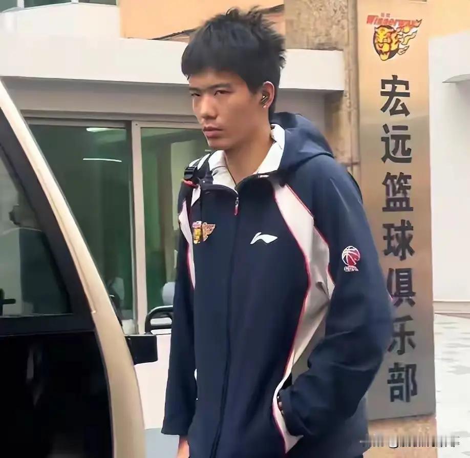 看见，看是眼睛的事，见是心里的事。
每个人的一生都是由一帧一帧串联起来了，电影2