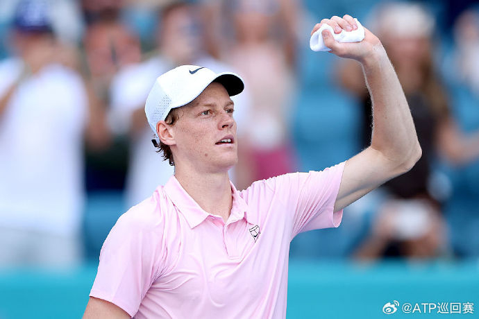 辛纳阳光双赛双杀兹维列夫辛纳7连胜兹维列夫 ATP1000迈阿密大师赛半决赛，2