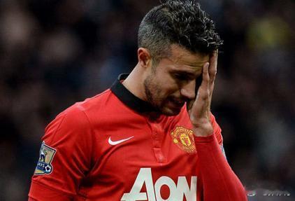 【曼联曝已给范佩西标价4500万欧 巴萨1月正式求购】12月10日，范佩西被曝已