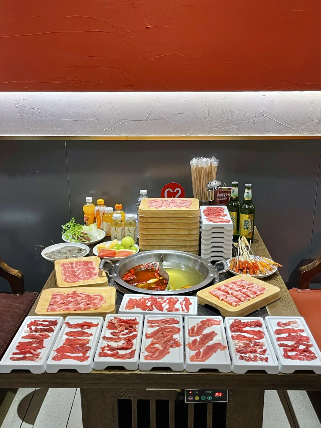 这家牛羊肉自助真的太过瘾了！ 十多种肉类🥩无线畅吃 海鲜、炸鸡、丸子...