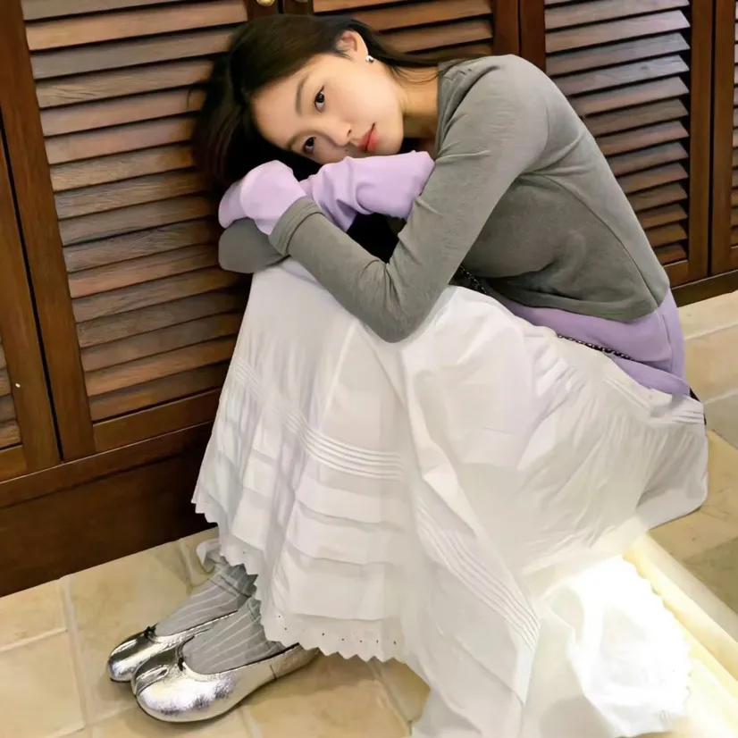 婚外情：征服一个跟你分手3个月左右的女人，
最佳办法就是：生理上的深深吸引。
只