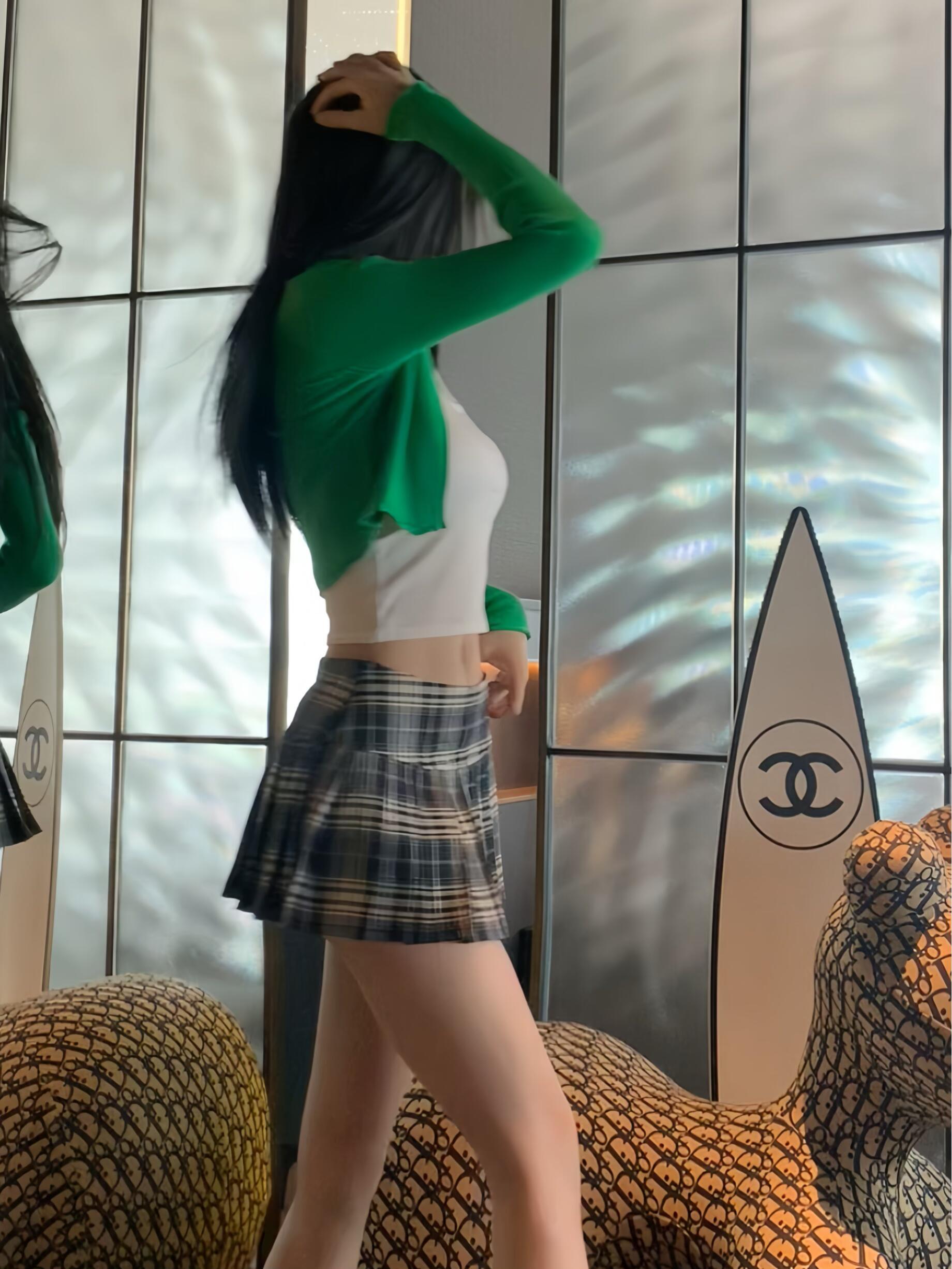 太漂亮了 我也想让别人形容我的时候量词是“条”📕：荔枝枝 