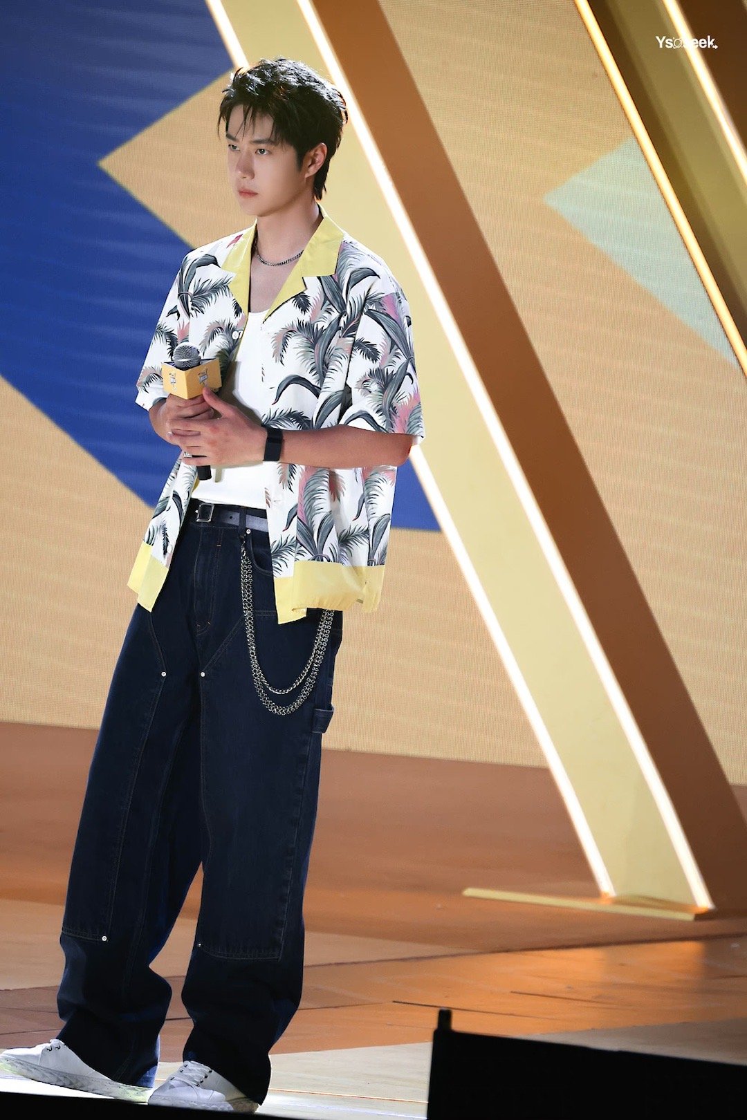 好帅的男孩cr:logo ​​​