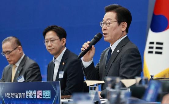 不要美军，韩国下决心了
当地时间20日，李在明在出席国防工业发展研讨会时表示：即