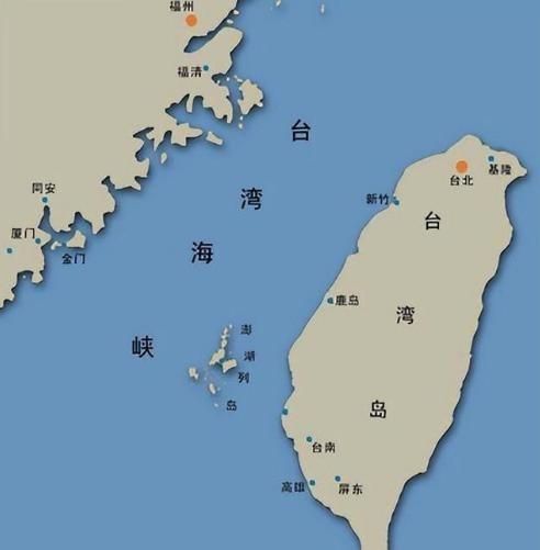 这两天台湾网络突然冒出一条奇怪提议，有人直接喊话：既然统一和独立吵了几十年，那就