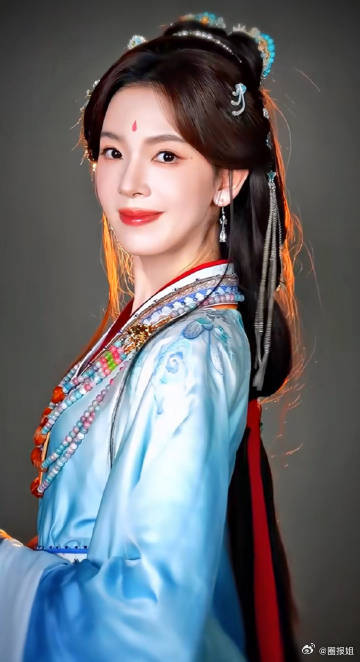 陈瑶任豪新剧对我眼睛很好陈瑶刚脱下旗袍又穿上了战国袍风格自如切换毫无违和感，旗袍