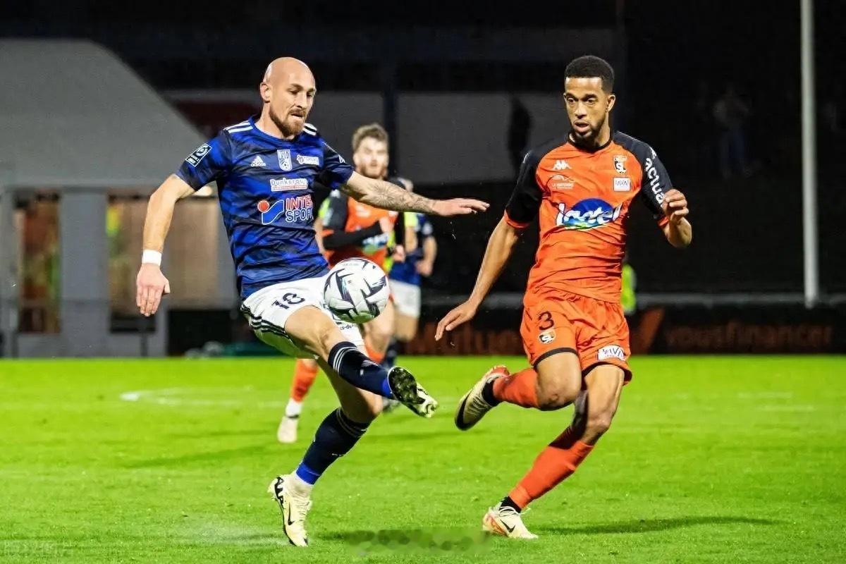 008 法乙  拉瓦勒VS特鲁瓦拉瓦勒本赛季状态下滑明显，现在法乙都只排名倒数，