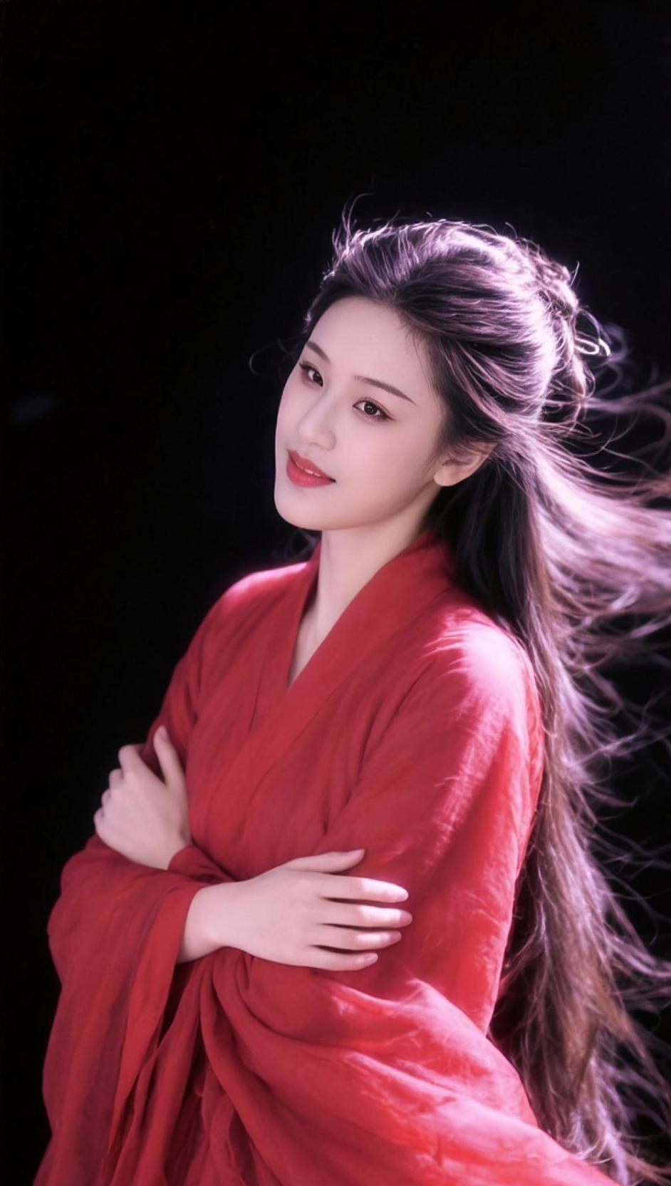 AI红裳飘逸照 抖音ai创作