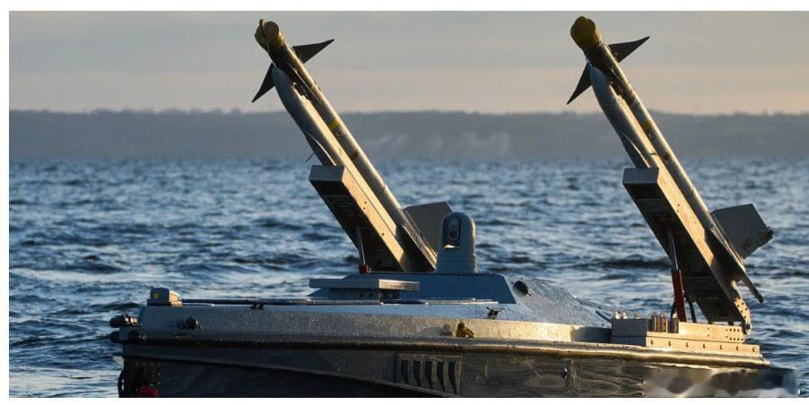 欧媒，北约完全防不了乌军的无人攻击艇。在葡萄牙海岸附近的海军演习中，乌克兰击败了