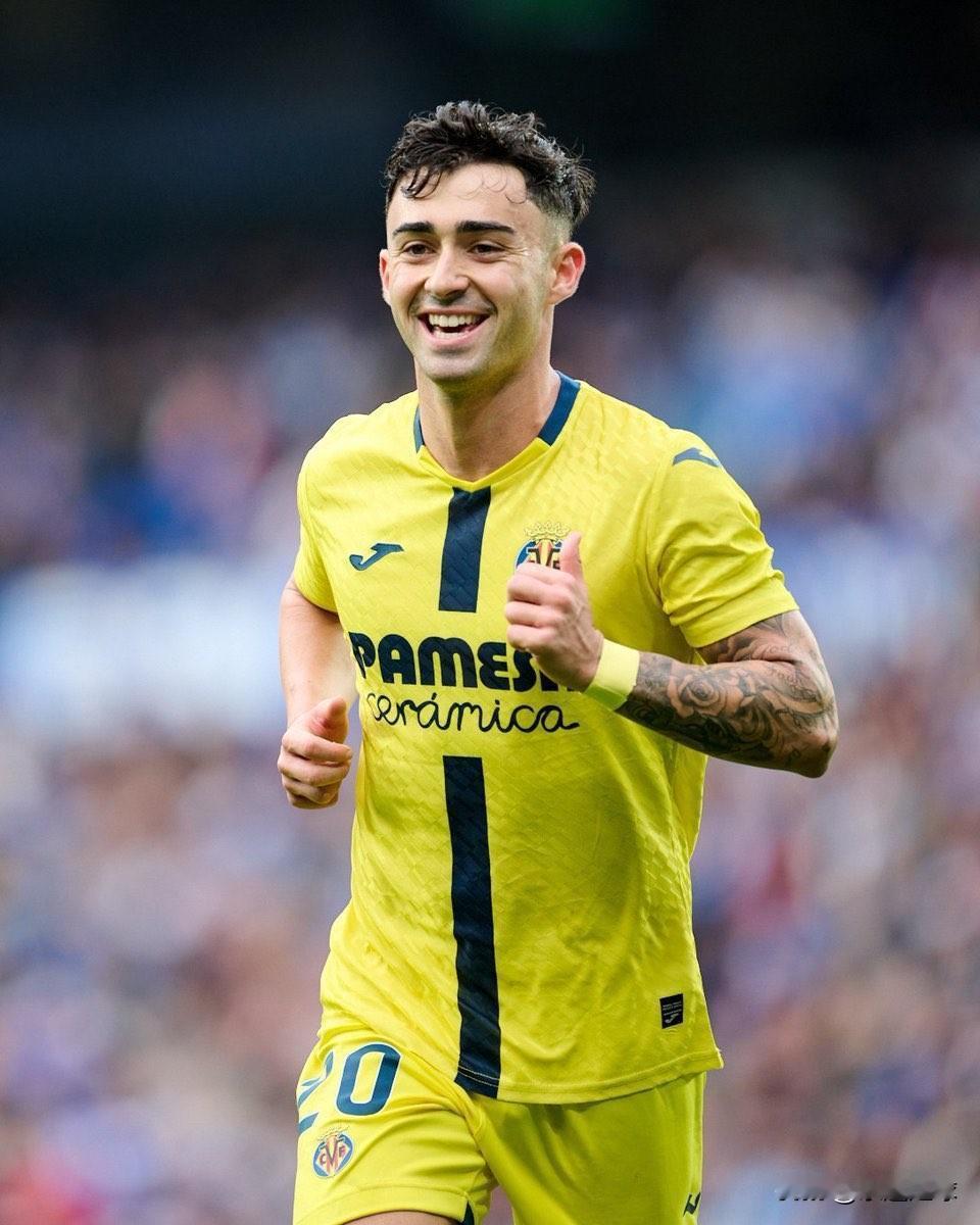 最新消息：阿森纳将比利亚雷亚尔新星阿尔贝托·莫莱罗列为球队的下一个引援目标。
2