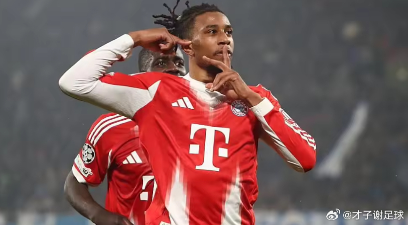 据法国RMC体育记者Fabrice Hawkins透露，利物浦已经在为萨拉赫的离