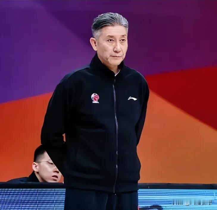 深圳93-132惨败辽宁，郑永刚批评这4人表现不合格是输球原因！
1、周鹏继续低