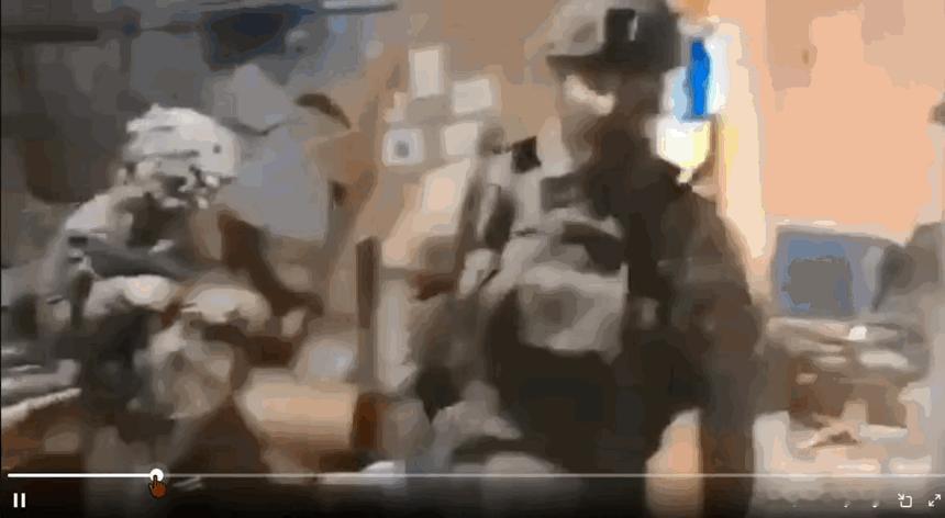 乌军第 102 国土防卫旅第 1 营指挥部仓促撤离的狼狈画面被披露，现场遗留大量