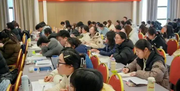 条条大路通罗马，下岸了路也很宽广——写给考研下岸的同学和家长