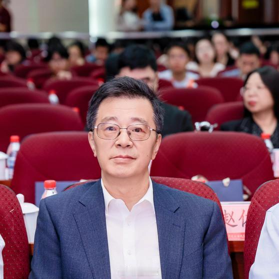 《砥砺前行，拼搏奋斗：祝贺石大经济管理学院七十年华诞》七秩春秋，一纸流年。当石大