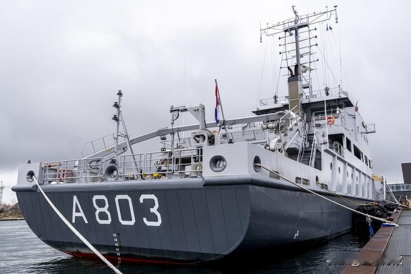 最近东部战区空军动作频频，超燃！10月26日晚消息，近日多支部队开展实战化训练，