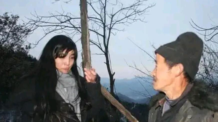 浙江，5岁女孩被寄养到陕西，一个农民家里。6年后，亲生父母强行把她领走。谁料，女