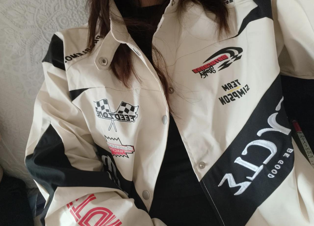 弟弟同款已收到
@THE SIMPSONS 谢谢，很喜欢[害羞][害羞][害羞]