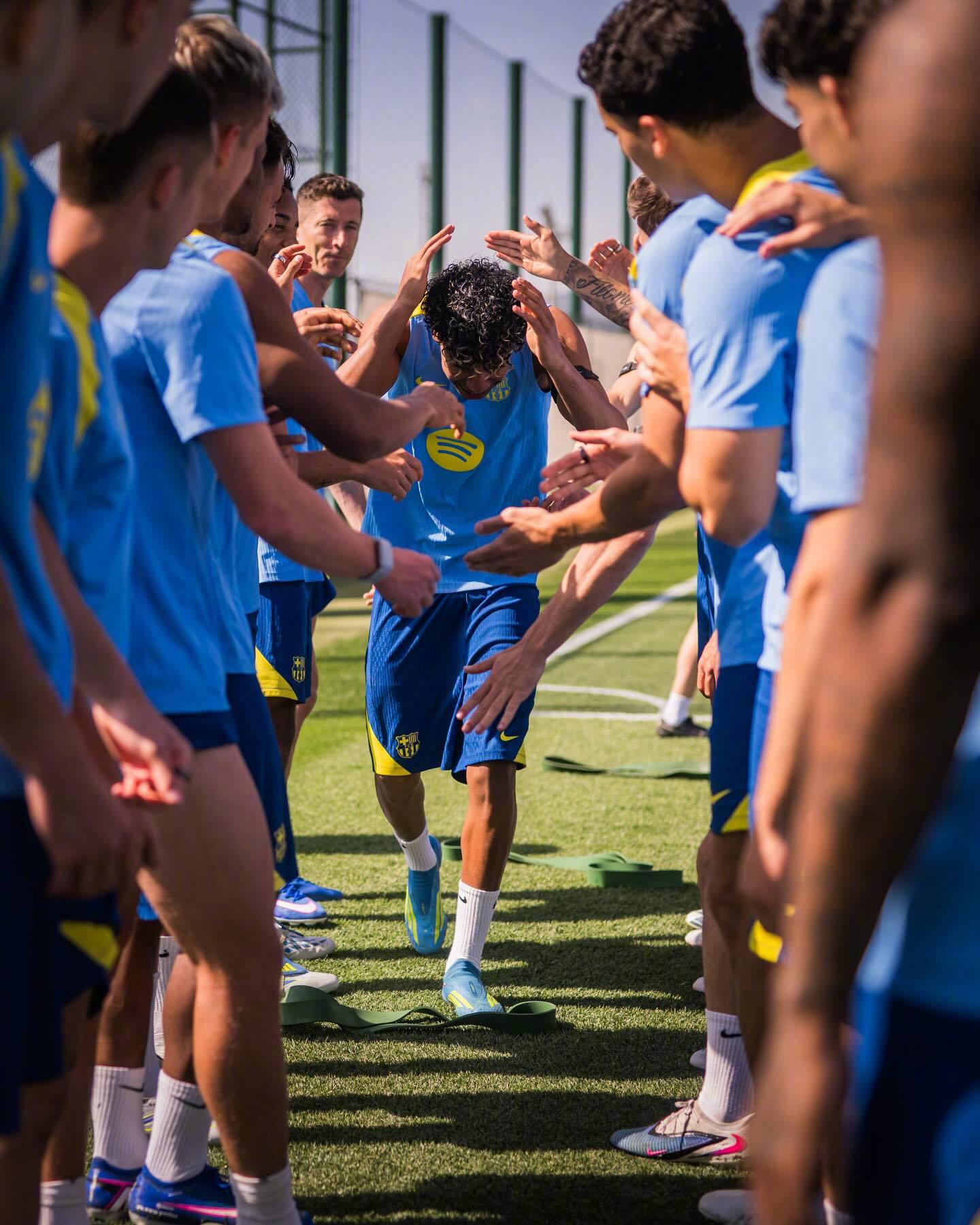 👊🏻赢得劳伦斯最佳青年运动员奖的小孩儿回家照样挨打！⚔️带着信心备战塞尔塔！