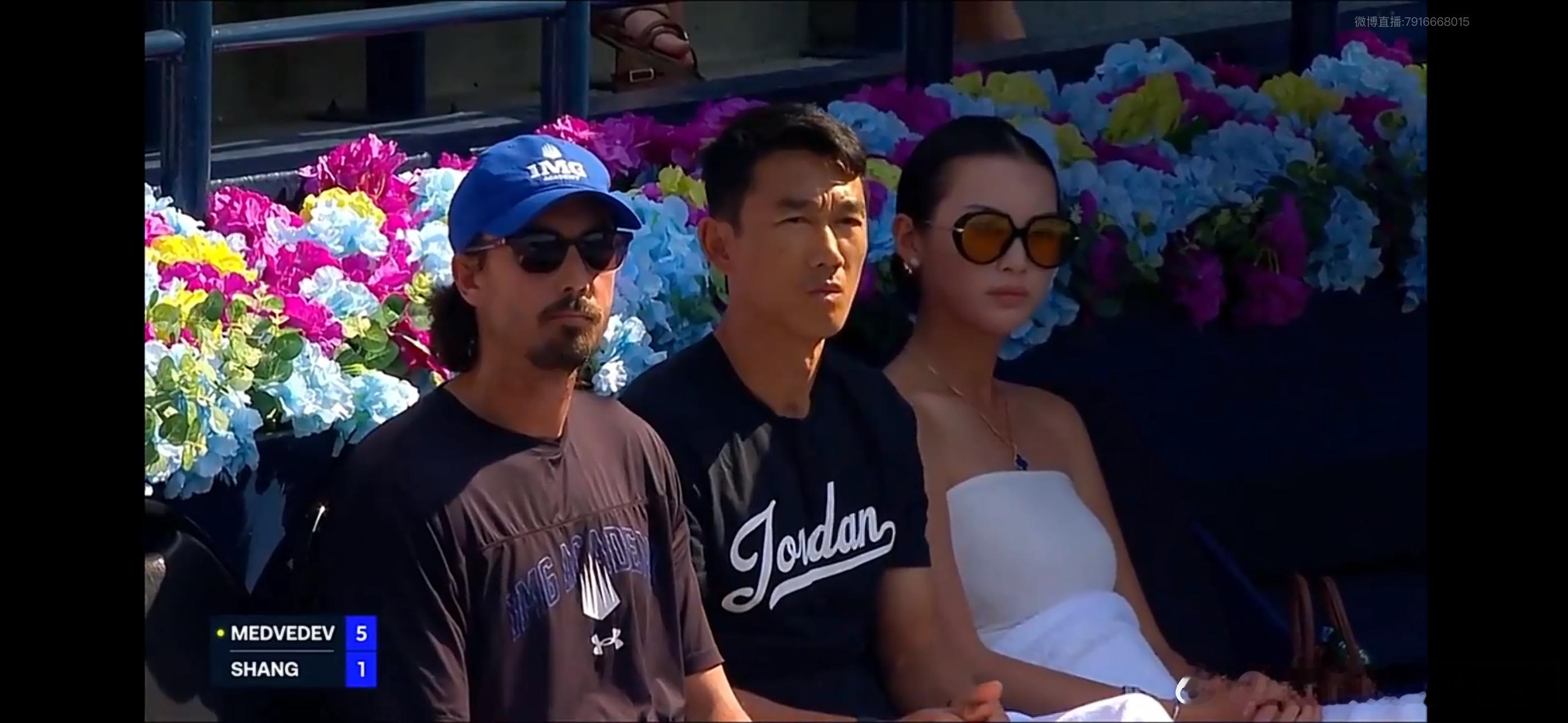 商竣程首盘1:6太难打了，进攻打不透梅总ATP