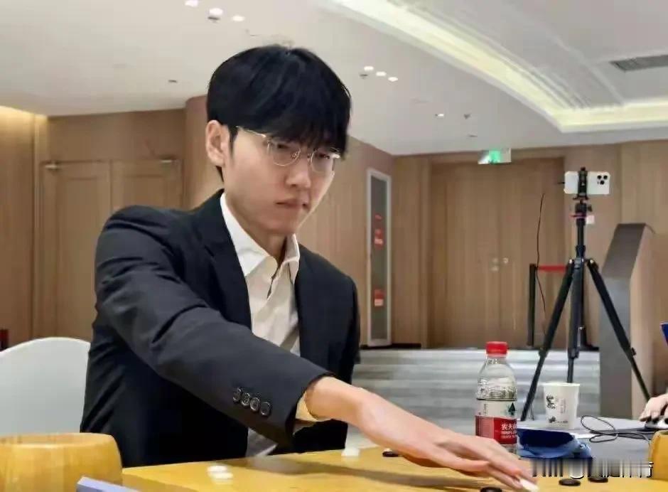 捷报！梦百合杯世界围棋公开赛16强出炉，中国占13席日本2席，韩国剩独苗小申。