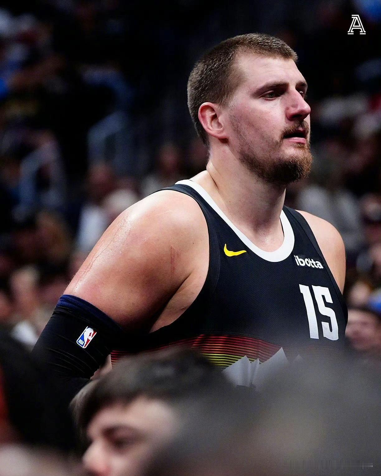 很可怕！这些巨星本赛季将无缘最佳评选资格……
本赛季缺席场次: 詹姆斯缺席16场