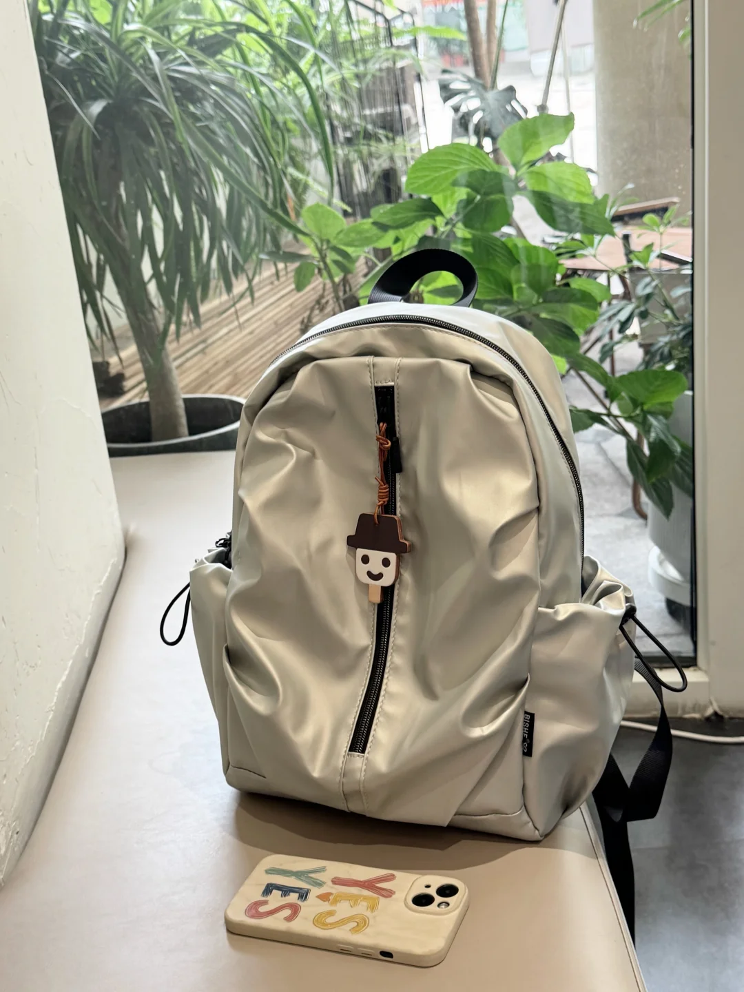 我的旅行搭子✈️ 小口袋超多的银色贝壳背包