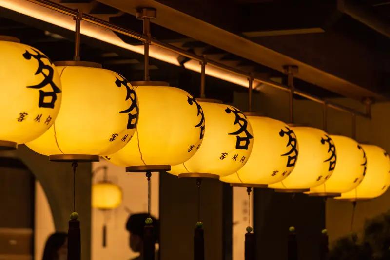实体店想年入百万？稻盛和夫这句话救了我的店
 
3年前我开餐饮连锁店，总想着“怎