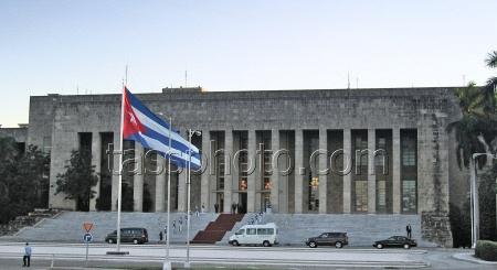 【报纸：美国将允许俄罗斯油轮前往古巴 】
据《纽约时报》报道，尽管美国宣布对古巴