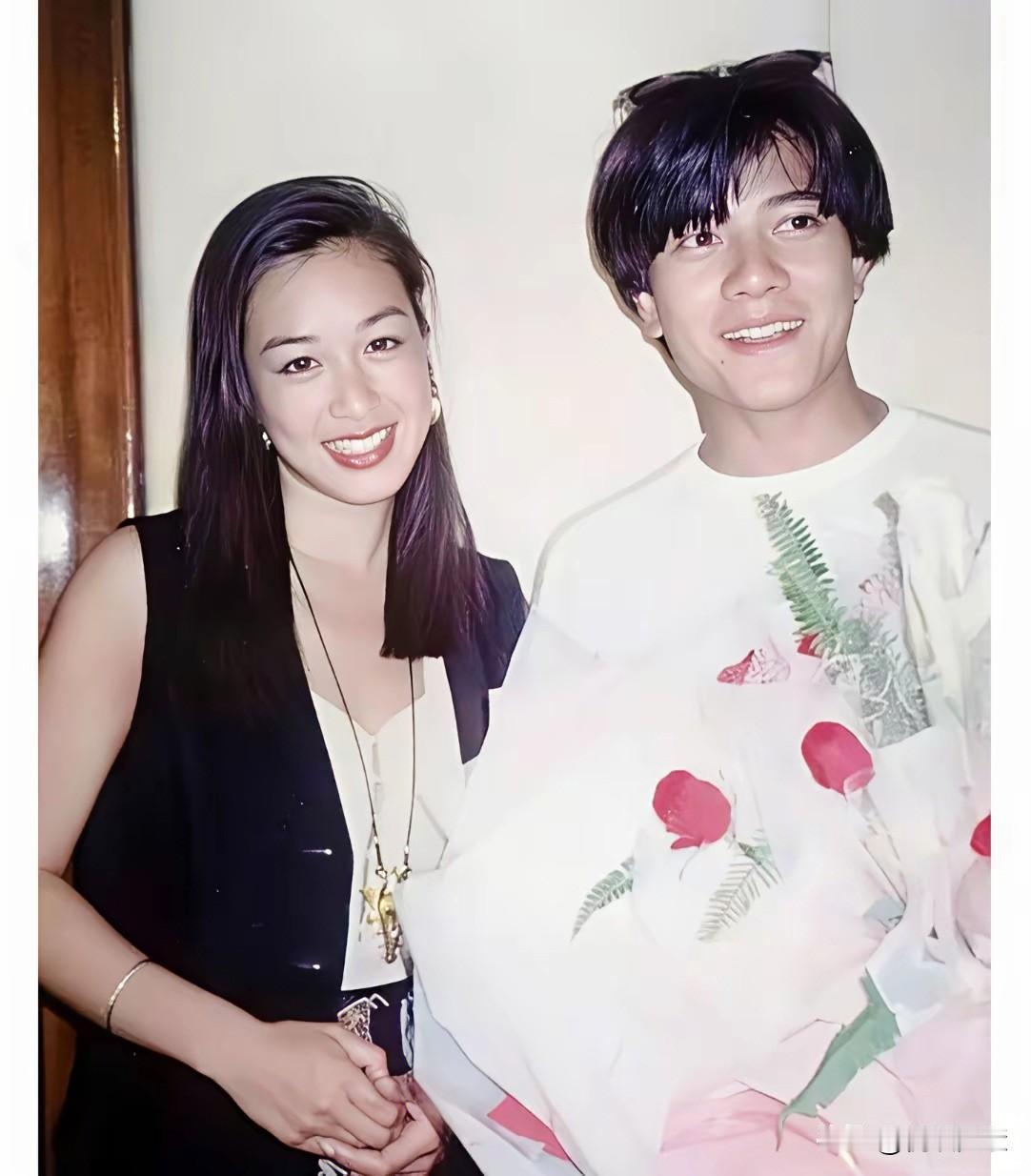 他们一个是“性感女神”，
一个是“娱乐圈天王”。
钟丽缇与郭富城其实是很般配的一