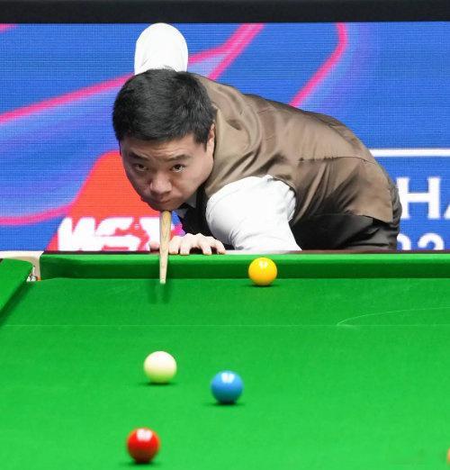 【丁俊晖说只要球桌还在我就还在丁俊晖说为赵心童感到自豪】4月9日，在个人社交账号